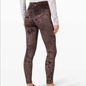 Lululemon Size 4 Wunder Under 28” Coffee Press Crushed Velvet